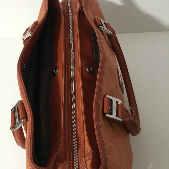 MCM Women's Leather Tote Triple Compartment Handbag - Picture 12 of 16